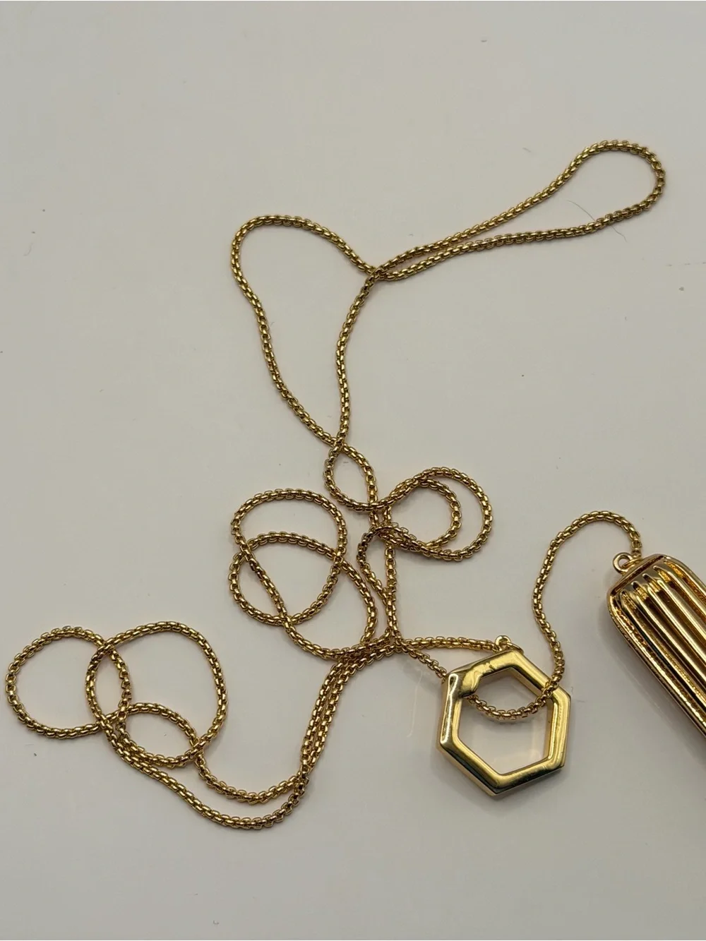 Fitbit Flex 2‎ Gold Pendant Necklace Holder, Fashion  Accessory